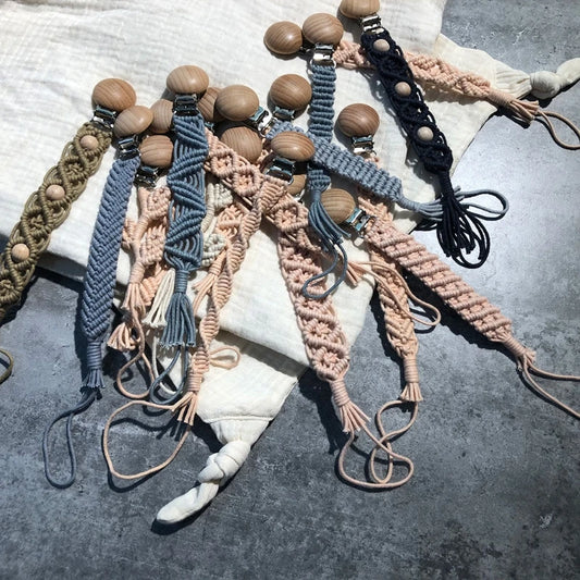 Vintage Crochet Baby Pacifier Clip Chain Woven Cotton Rope Beech Wood Pacifier Clip DIY Dummy Nipple Holder Baby Teething Toy